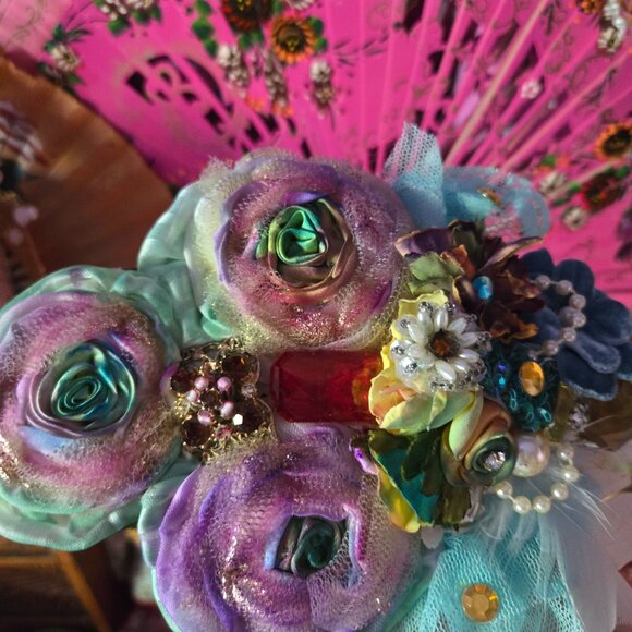 Handmade Pastel Rainbow Rose and Millinery Feather Crystal Hair Clip Romantic - Picture 9 of 10